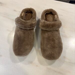 Womens Muk Luk Slippers